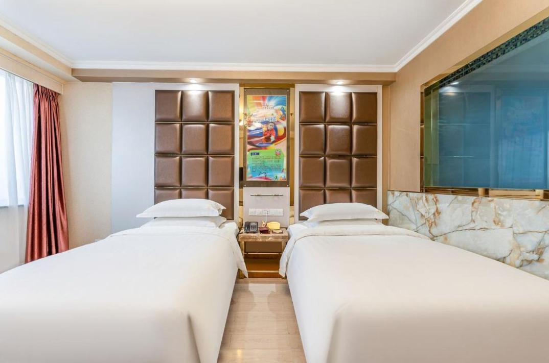 Jinan Yuquan Simpson Hotel Exterior foto