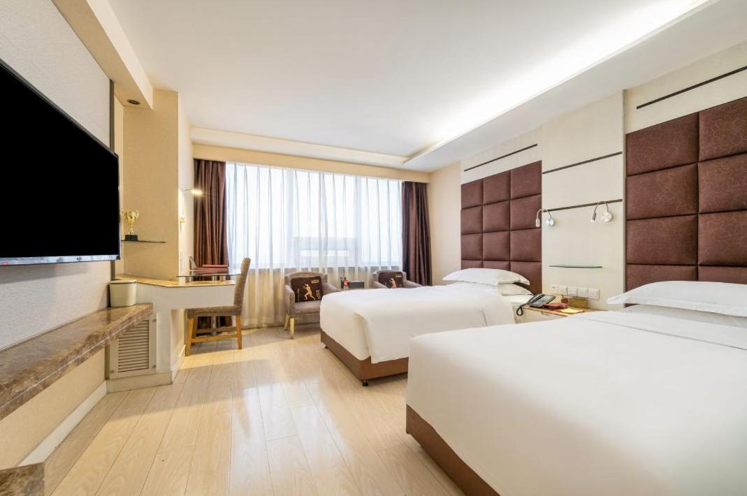 Jinan Yuquan Simpson Hotel Exterior foto