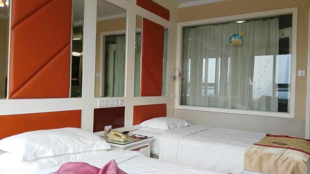 Jinan Yuquan Simpson Hotel Exterior foto